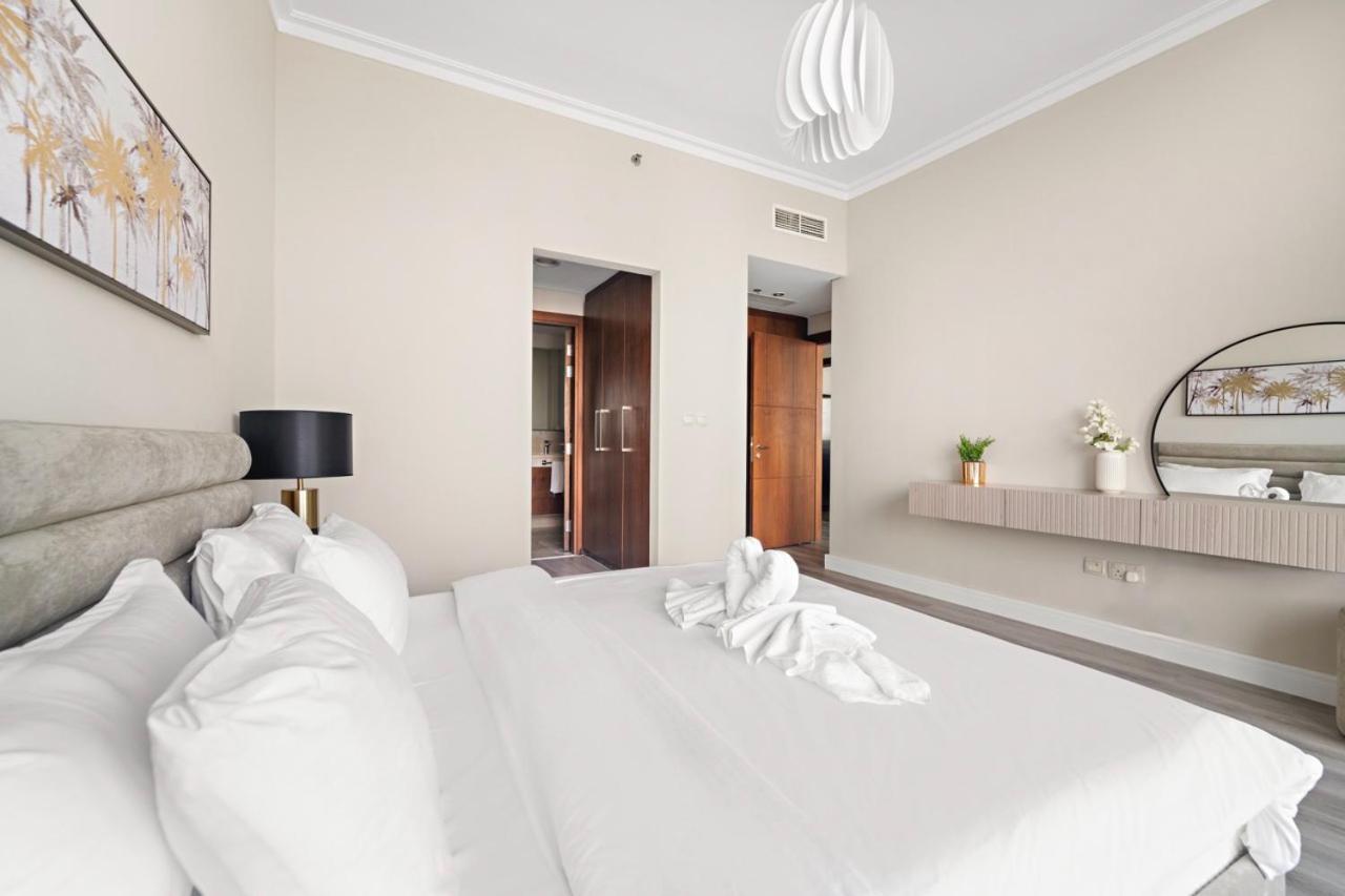 First Class 3Br With Full Burj Khalifa And Fountain View Dubai Exterior foto
